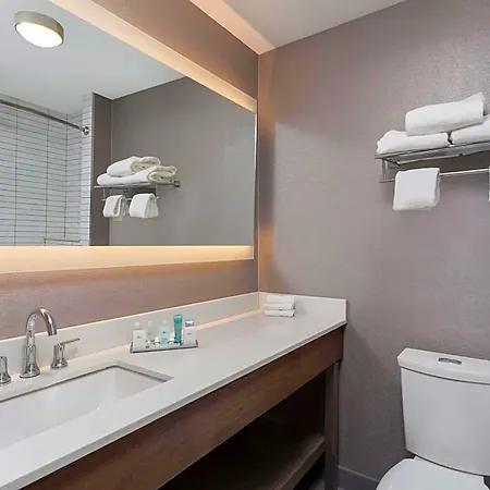 Wyndham Garden Laguardia South-2